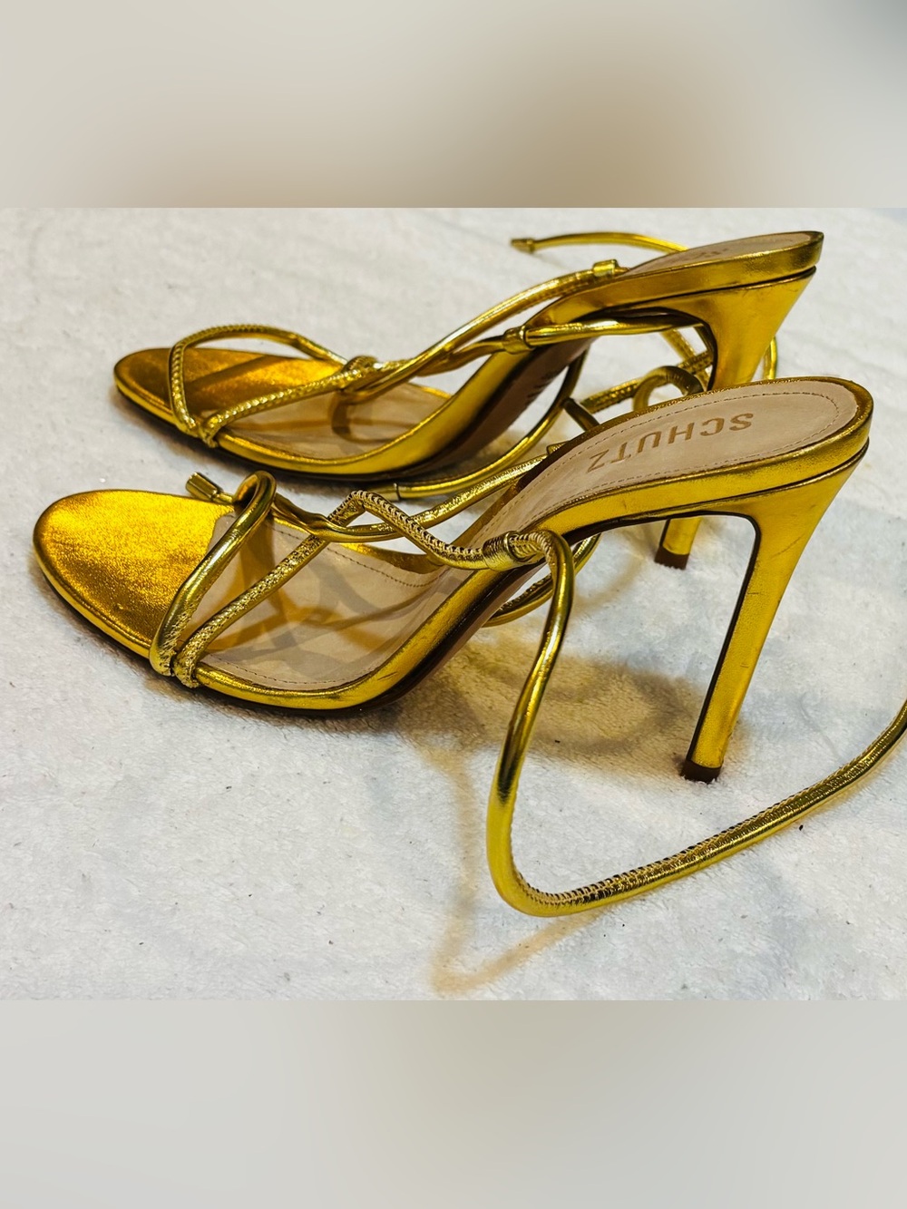 Brand New Brazilian Leather Heels By Schutz - Size 8.5B - Heel 4 Inches - box 13